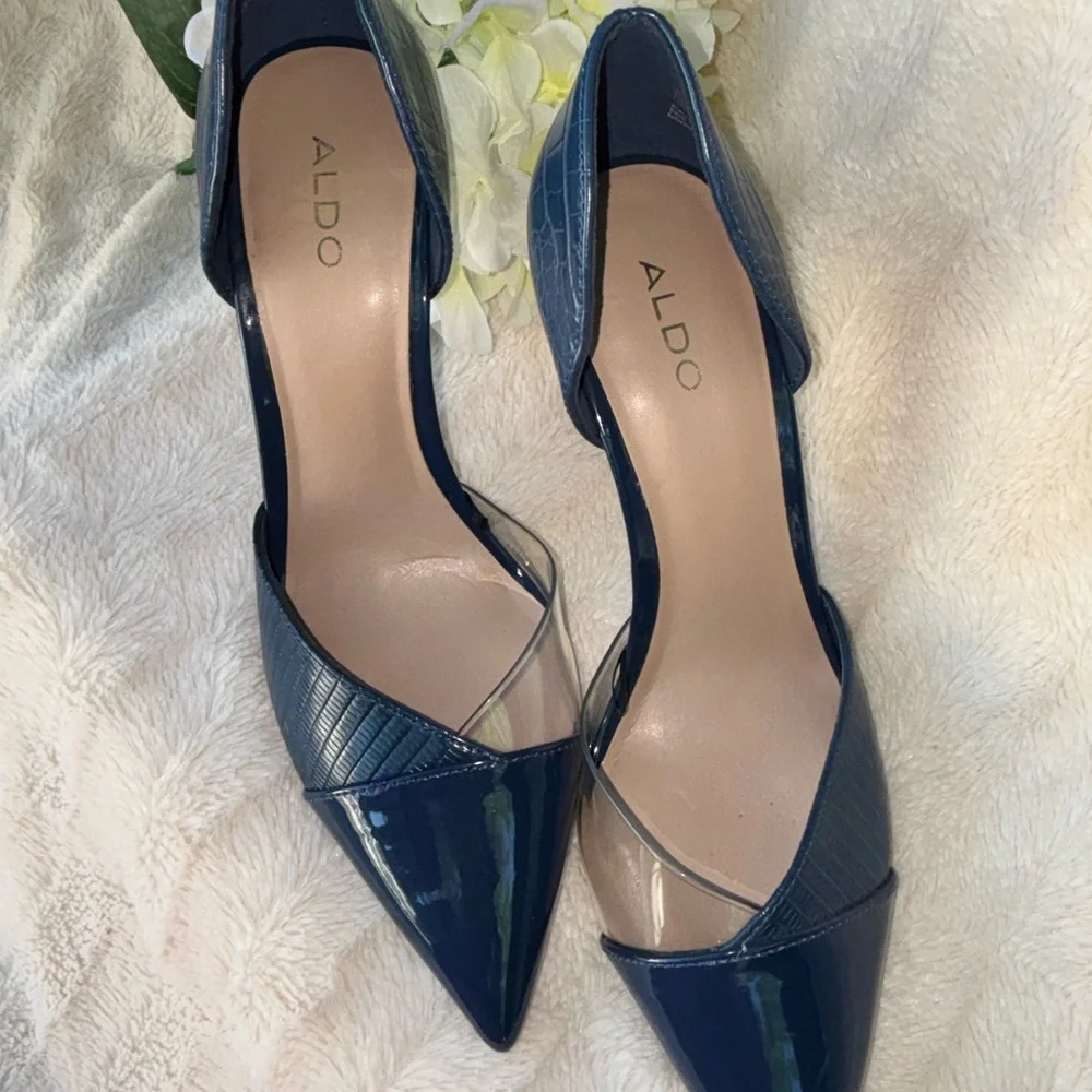 Aldo Navy Pointed D'Orsay Pumps with Clear Insets size 9